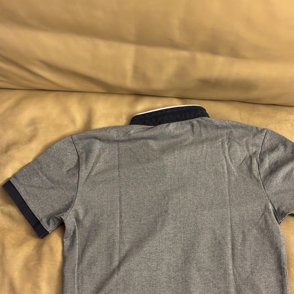 Benetton women’s grey Polo Shirt nwot size small - Picture 4 of 7